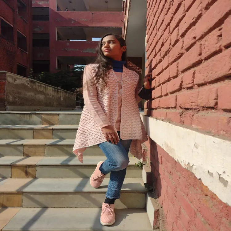 Antra Varshney - ApnaAdda College Campus Ambassador