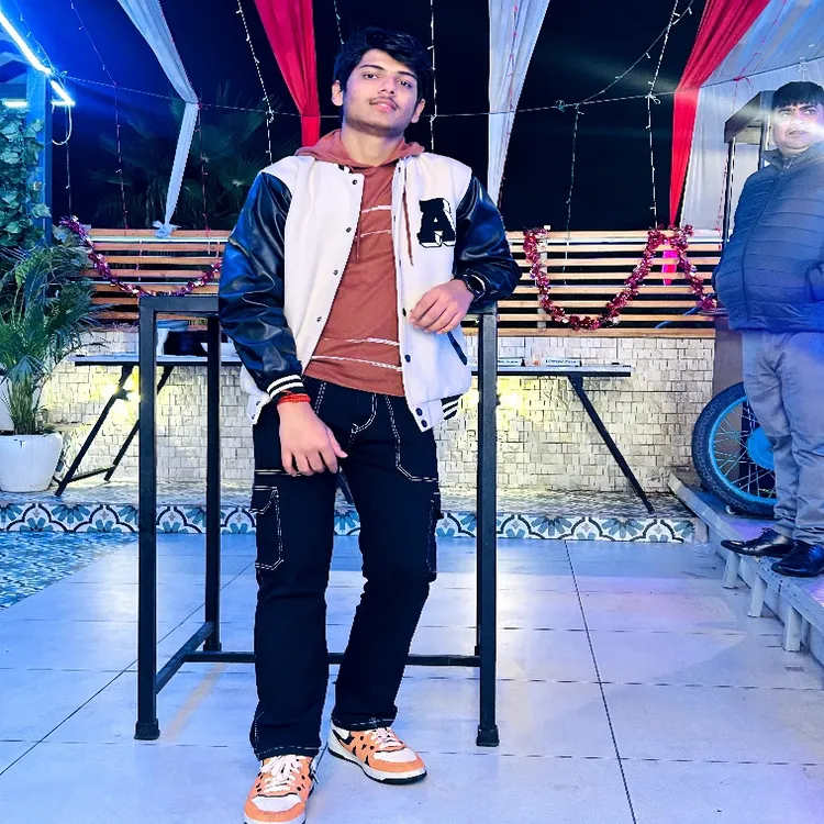 Karan Singh - ApnaAdda College Community Manager