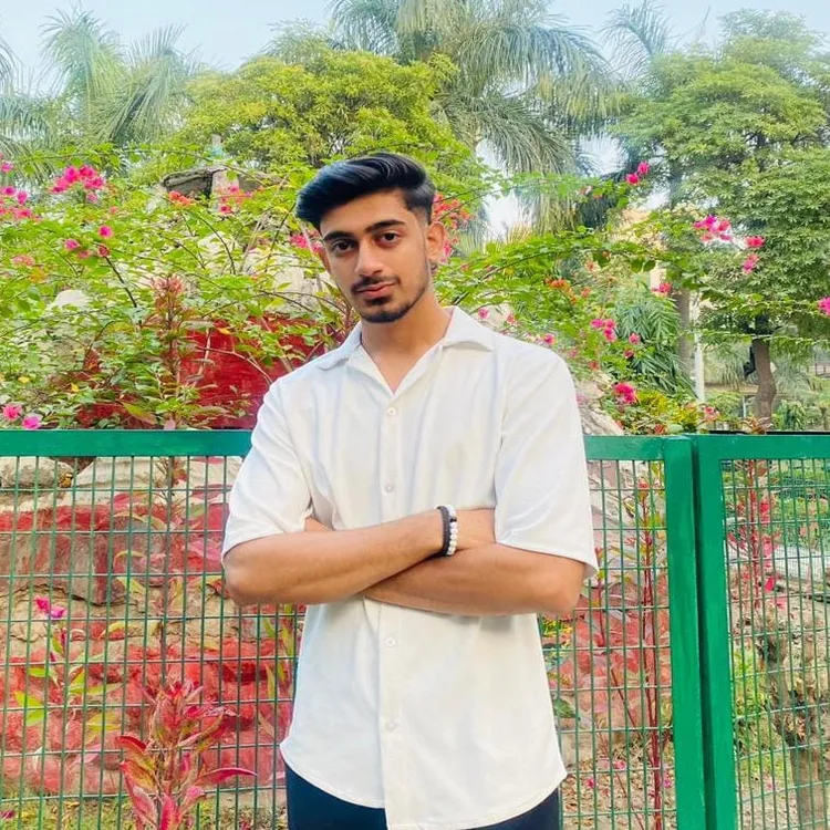 Sambhav Jain - ApnaAdda College Community Manager